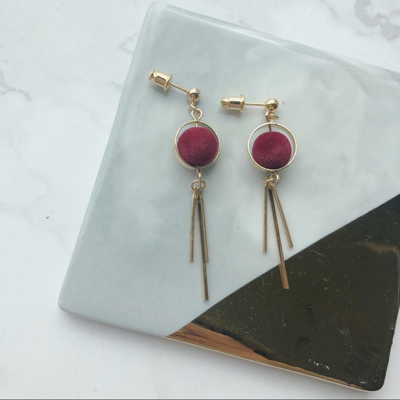 Fall Velvet Golden Drop Earrings - Picture 2 of 3